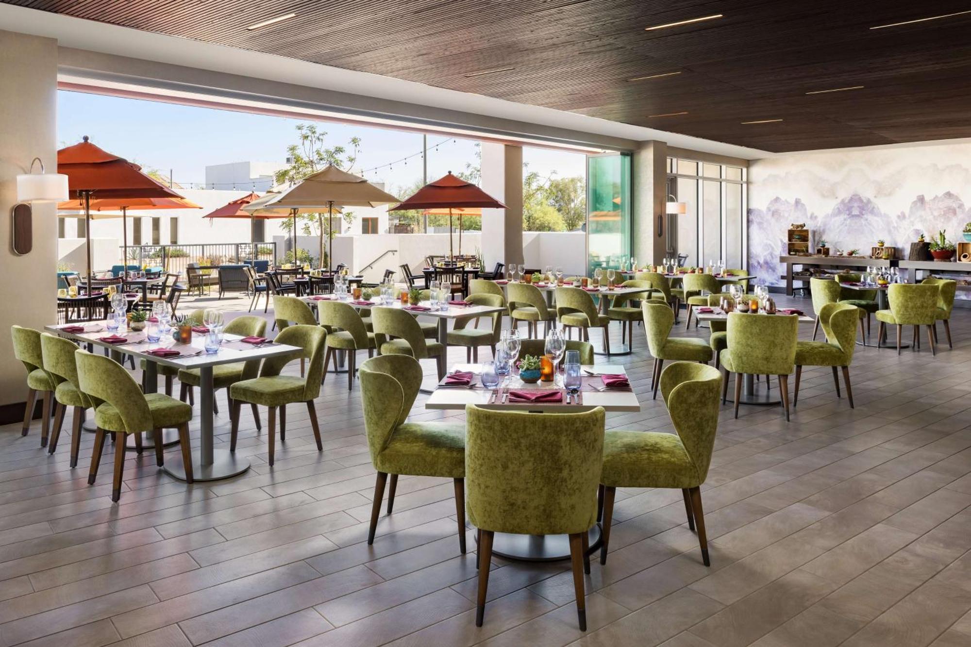 ホテル Doubletree By Hilton Tucson Downtown Convention Center エクステリア 写真