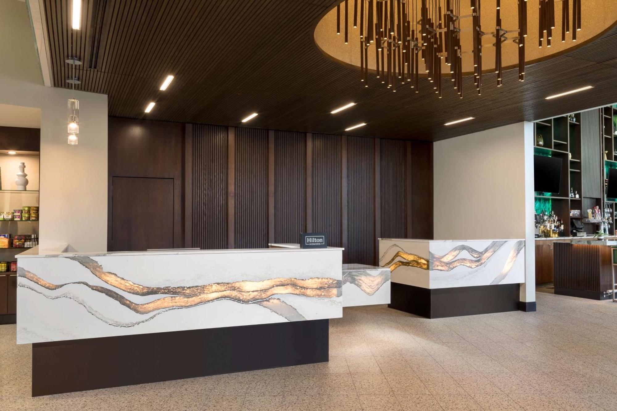 ホテル Doubletree By Hilton Tucson Downtown Convention Center エクステリア 写真